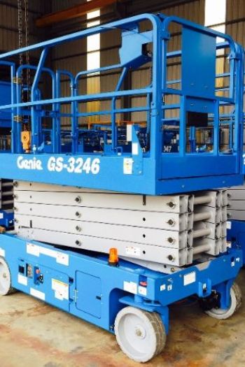 10m剪刀輪胎平台高空車